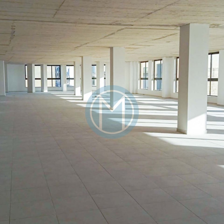 500 SQM Office & Storage To Let