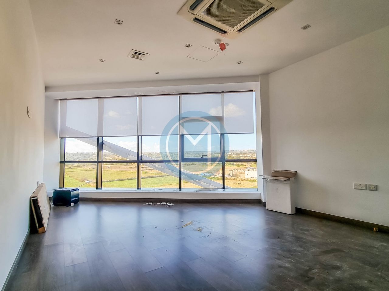 692429bc4b0525a0cf9e40b5_6914a305d57d6d039b29ed3a 150 SQM Mriehel Office