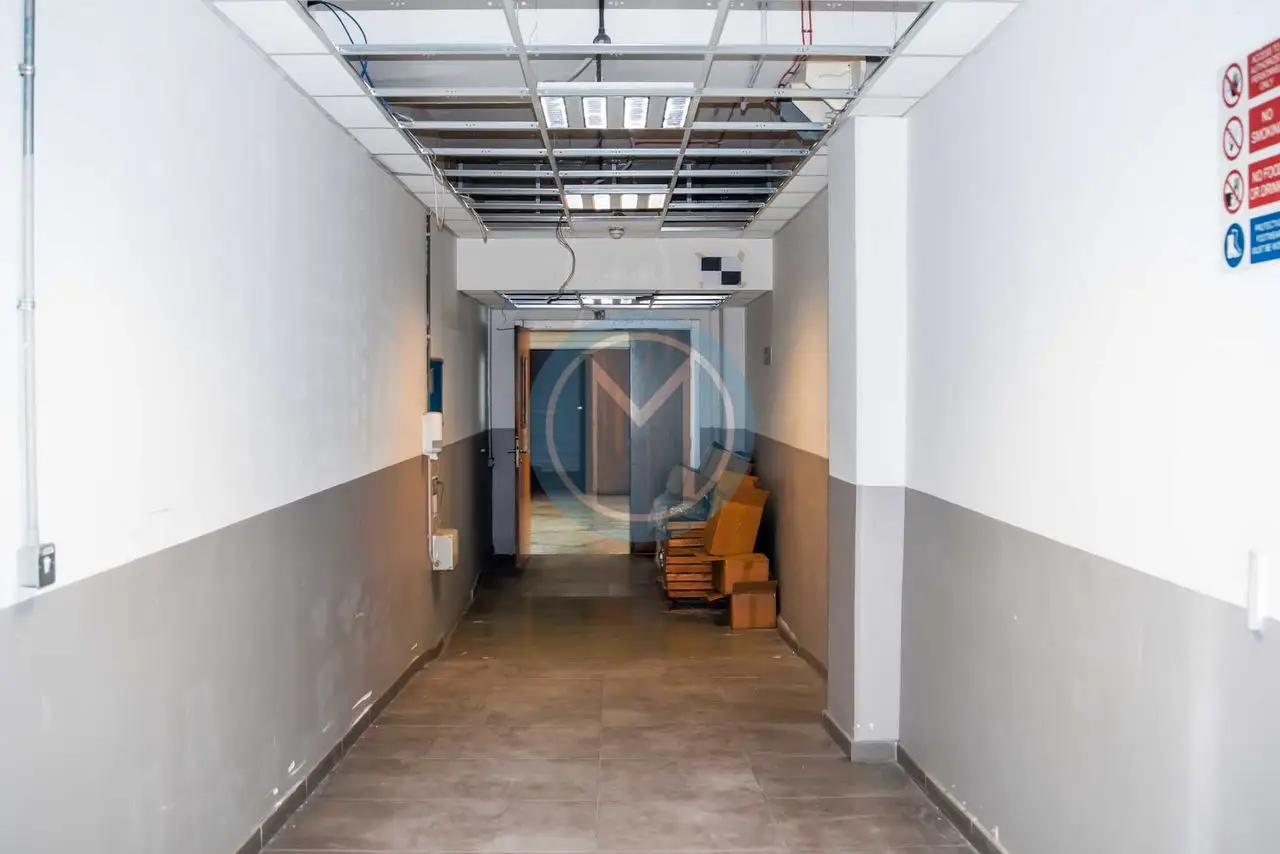 5000 SQM Commercial Building To Let