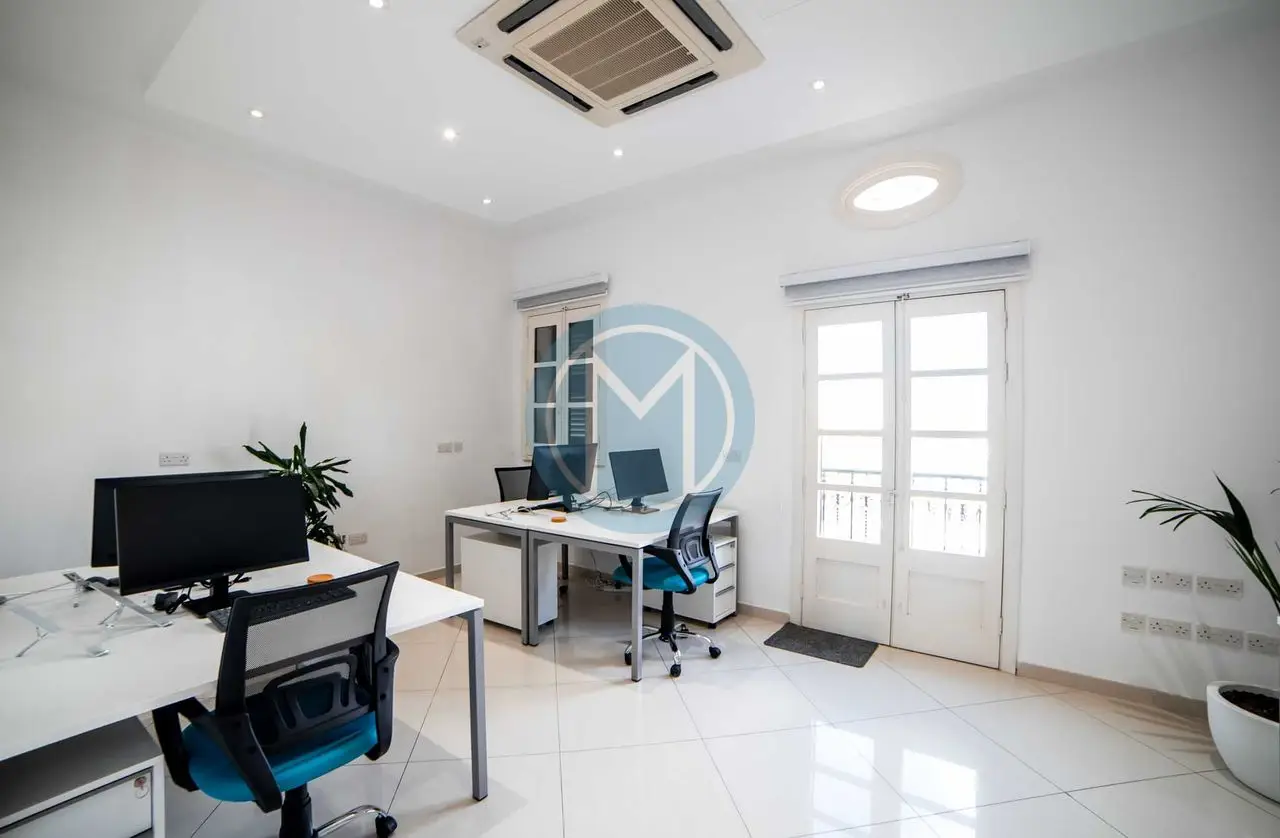 300 SQM Naxxar Office For Rent