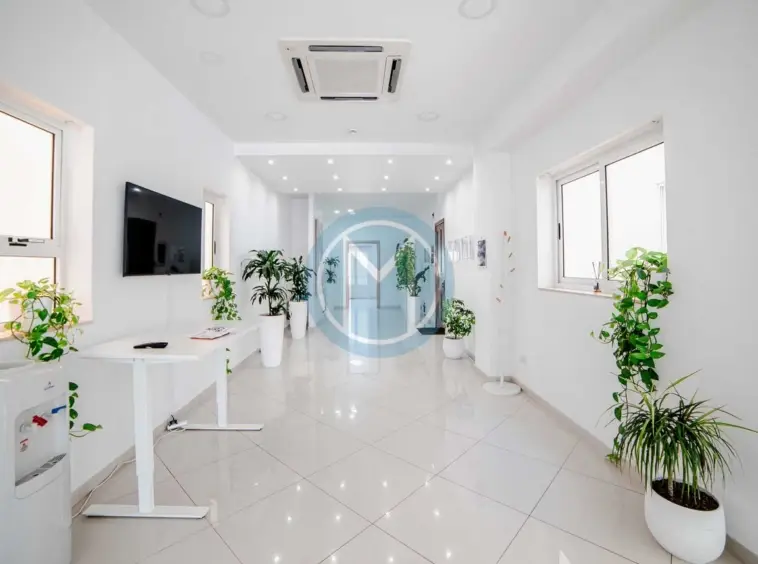 300 SQM Naxxar Office For Rent