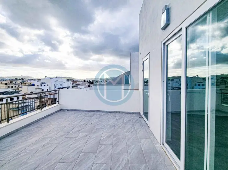 Penthouse Office in Mosta To Let