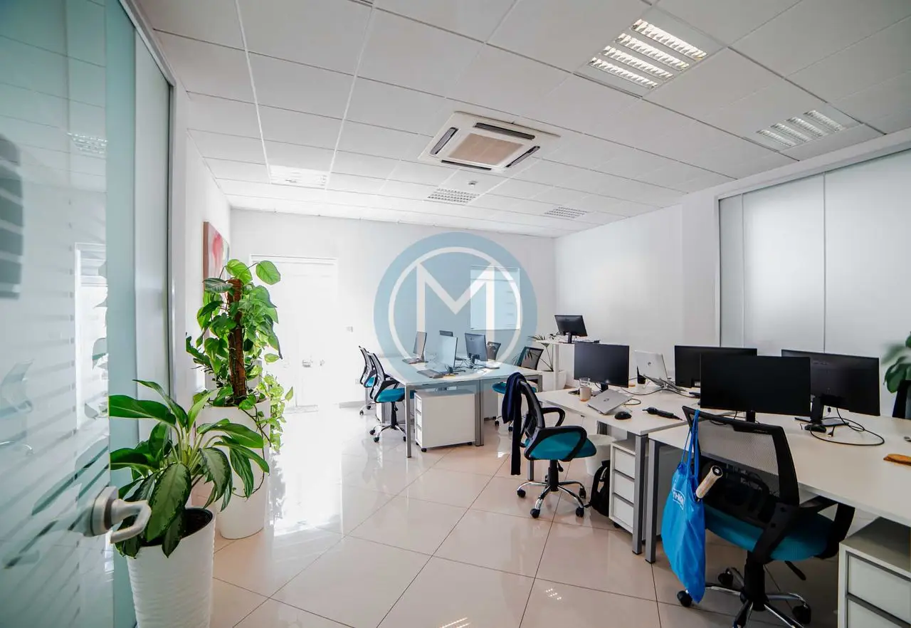 300 SQM Naxxar Office For Rent