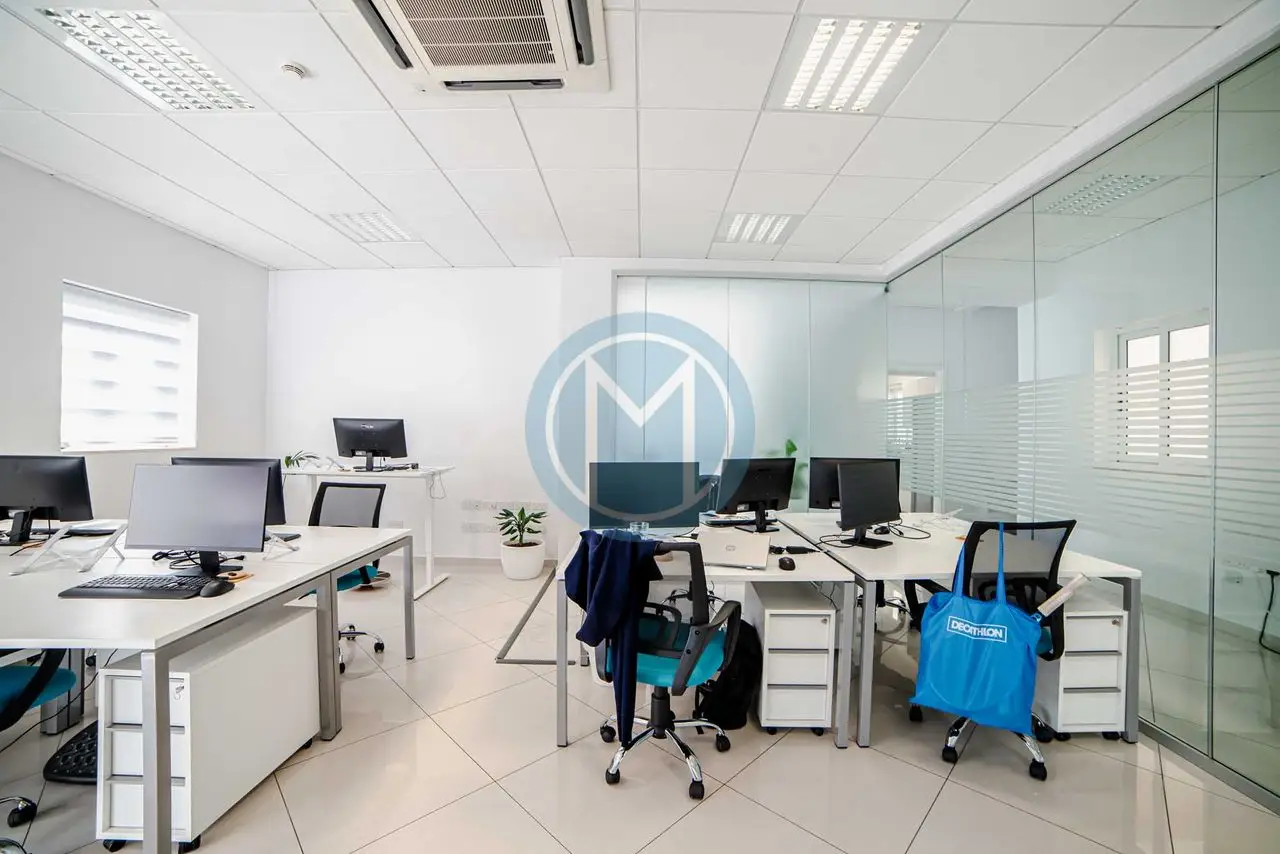 300 SQM Naxxar Office For Rent