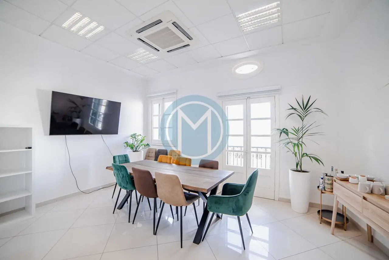 300 SQM Naxxar Office For Rent