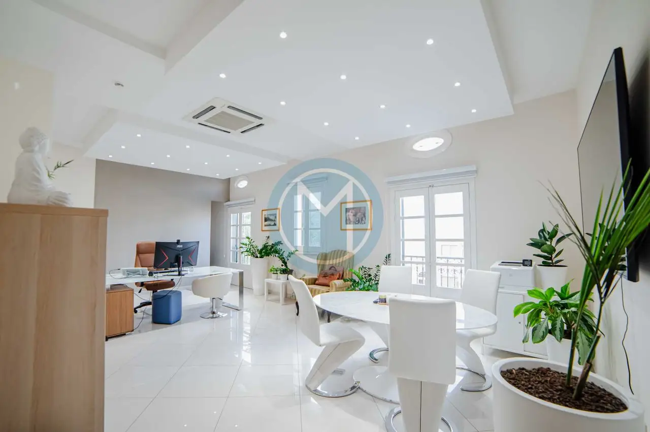 300 SQM Naxxar Office For Rent