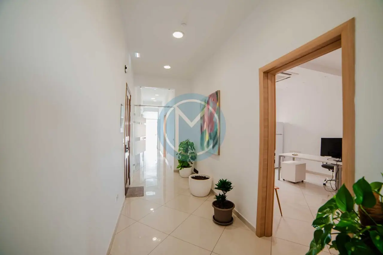 300 SQM Naxxar Office For Rent
