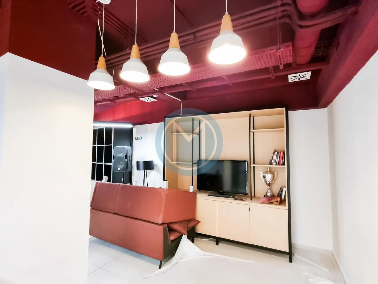 693c1fdc4b0525a0cfa0f3ce_68e63756d57d6d039b242c71 Multi-Floor Office Space to Let