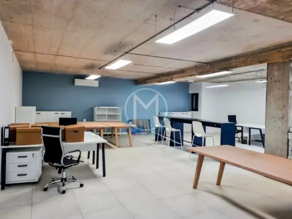 100 SQM Office To Let