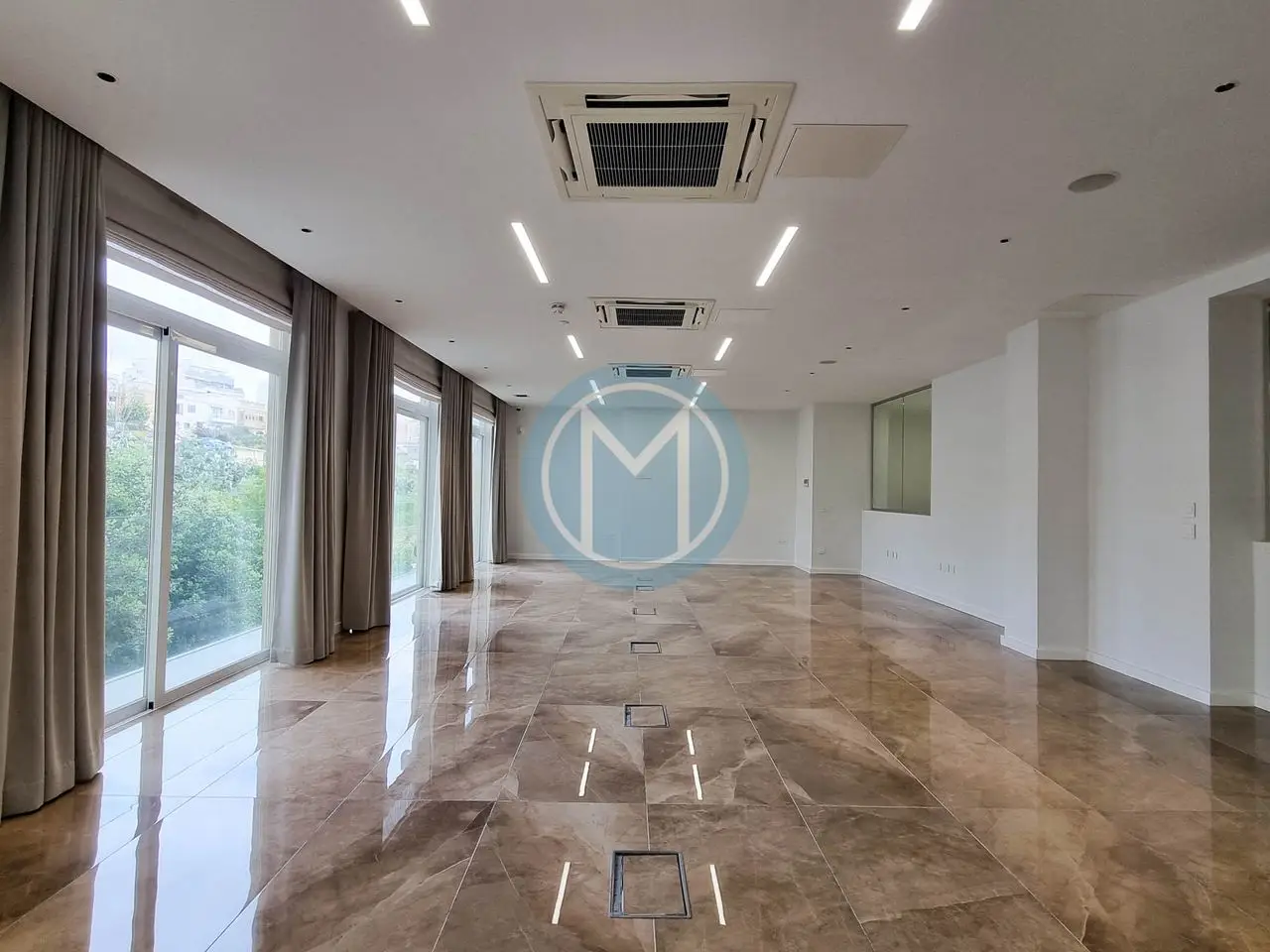 6810cbf8344d16cbe0ae5a76_680ab922344d16cbe0adde71 Luxury Commercial Office In St. Julian’s