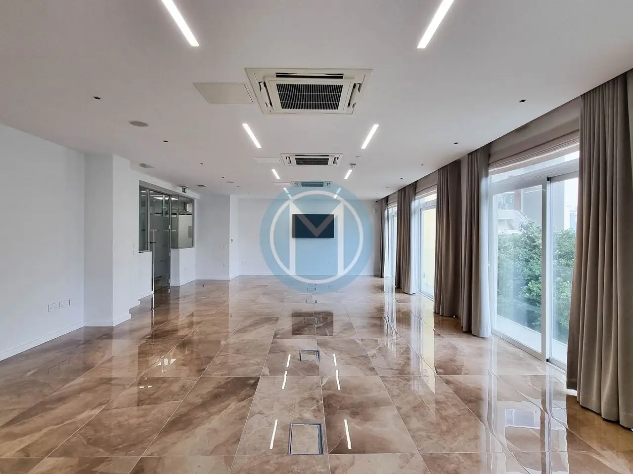 6810cbf8344d16cbe0ae5a76_680ab938344d16cbe0ade592 Luxury Commercial Office In St. Julian’s