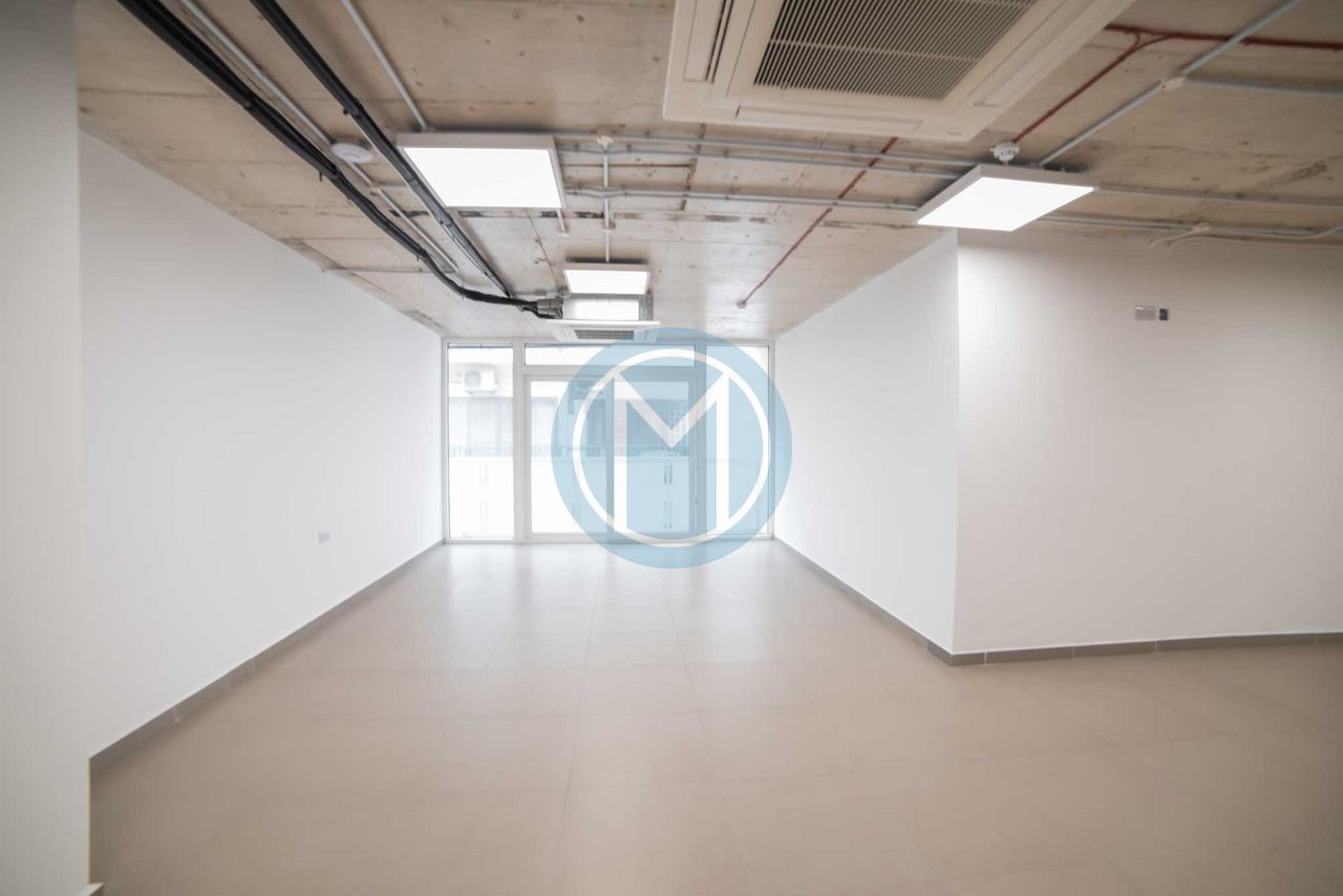 697b2781cdb4186721e7d616_697b245dcdb4186721e7b1f1 Language School For Rent