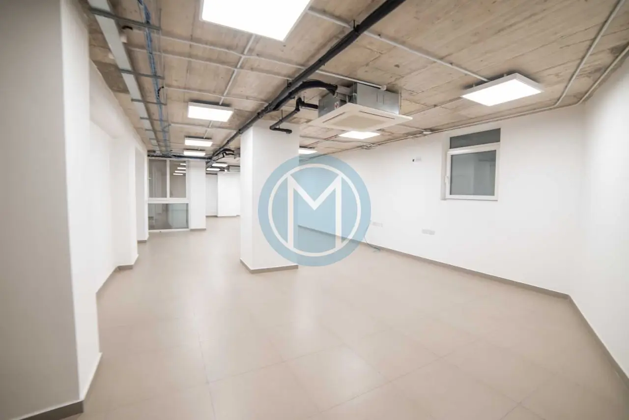 697b3a13cdb4186721e7f5ff_697b3a71cdb4186721e7f879 School For Rent