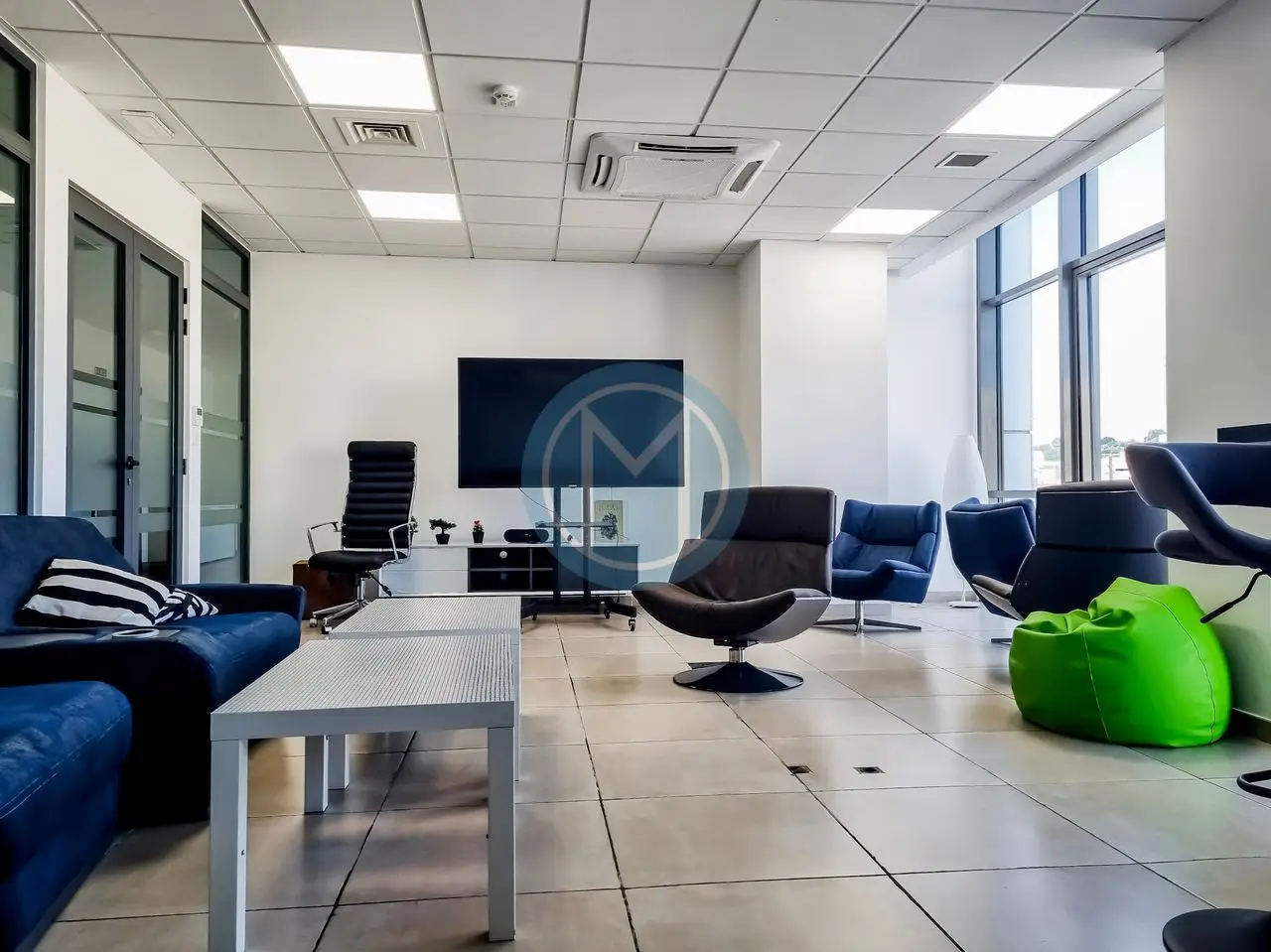 6971e8e5cdb4186721e583e5_68c3ff99b318ec1510dee6c1 300 SQM Corner Office For Rent