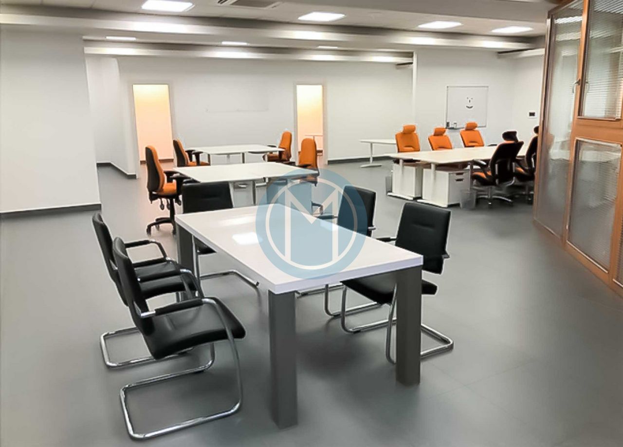 69a16c6b45bbbccea52f7bcd_69a16ba445bbbccea52f7668 Sliema Duplex Office To Let