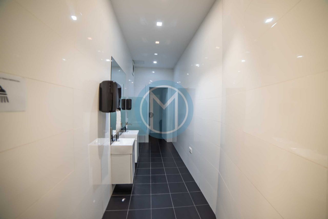 69b3c2a045bbbccea531a833_6979d544cdb4186721e72cd6 Multi-Level Office To Let