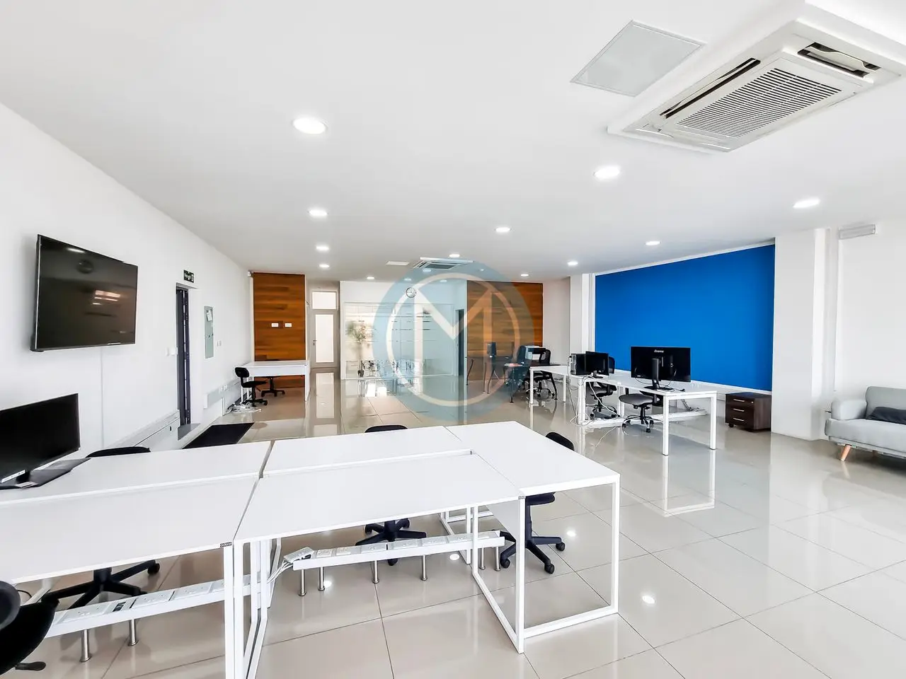 69c2486f45bbbccea533ab97_69c2560b45bbbccea533ae7f Swatar Office To Let