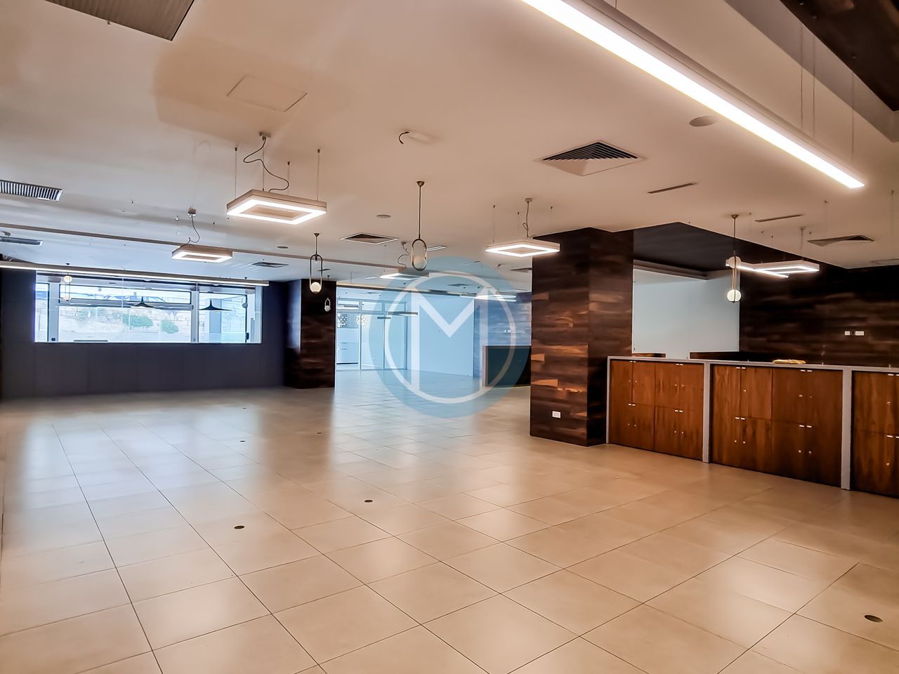 1000 SQM Office Space 1000 SQM Office Space