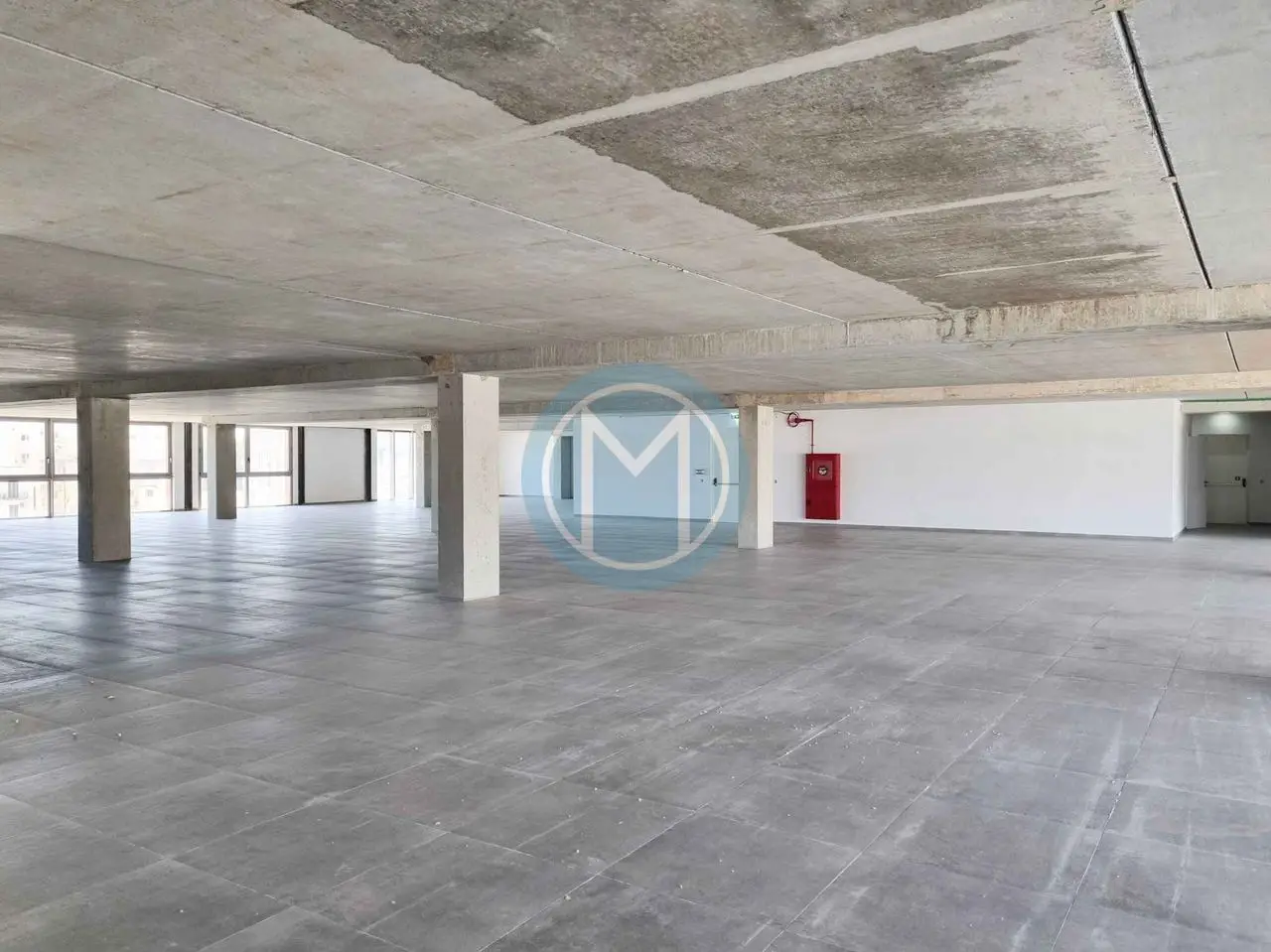 800 SQM Office For Rent 800 SQM Office For Rent