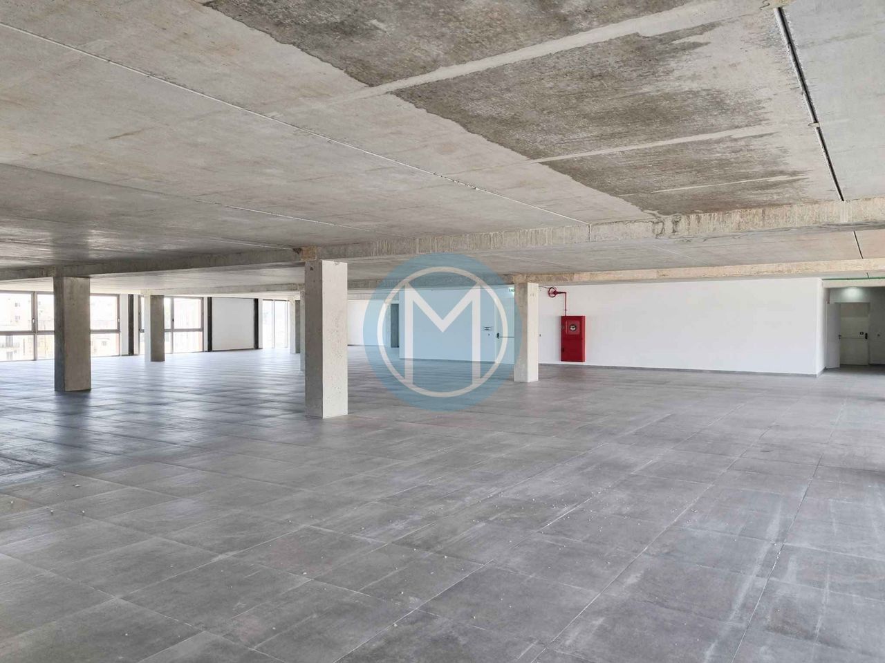 800 SQM Office For Rent 800 SQM Office For Rent