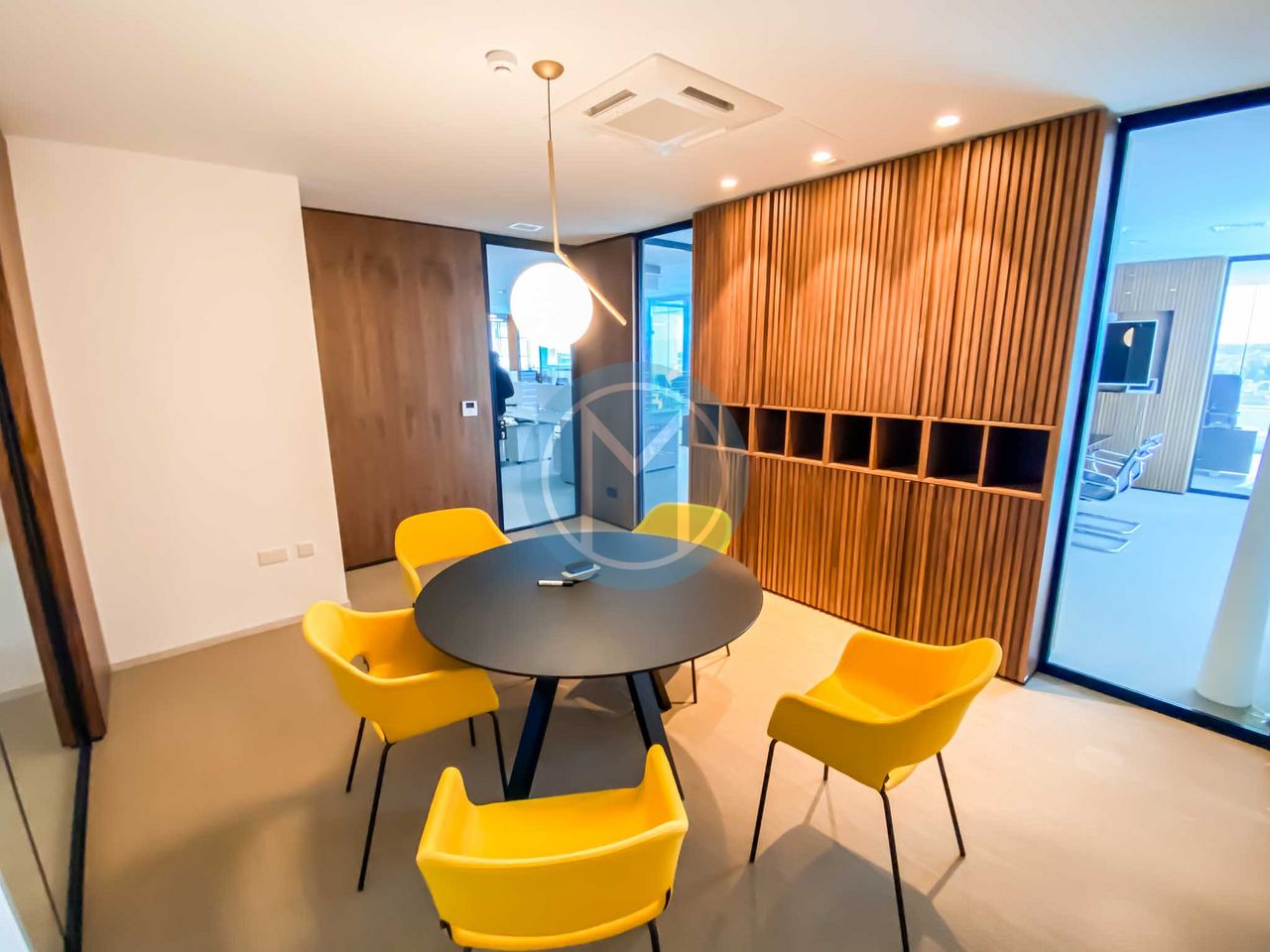 Bright 500 SQM Office To Let Bright 500 SQM Office To Let