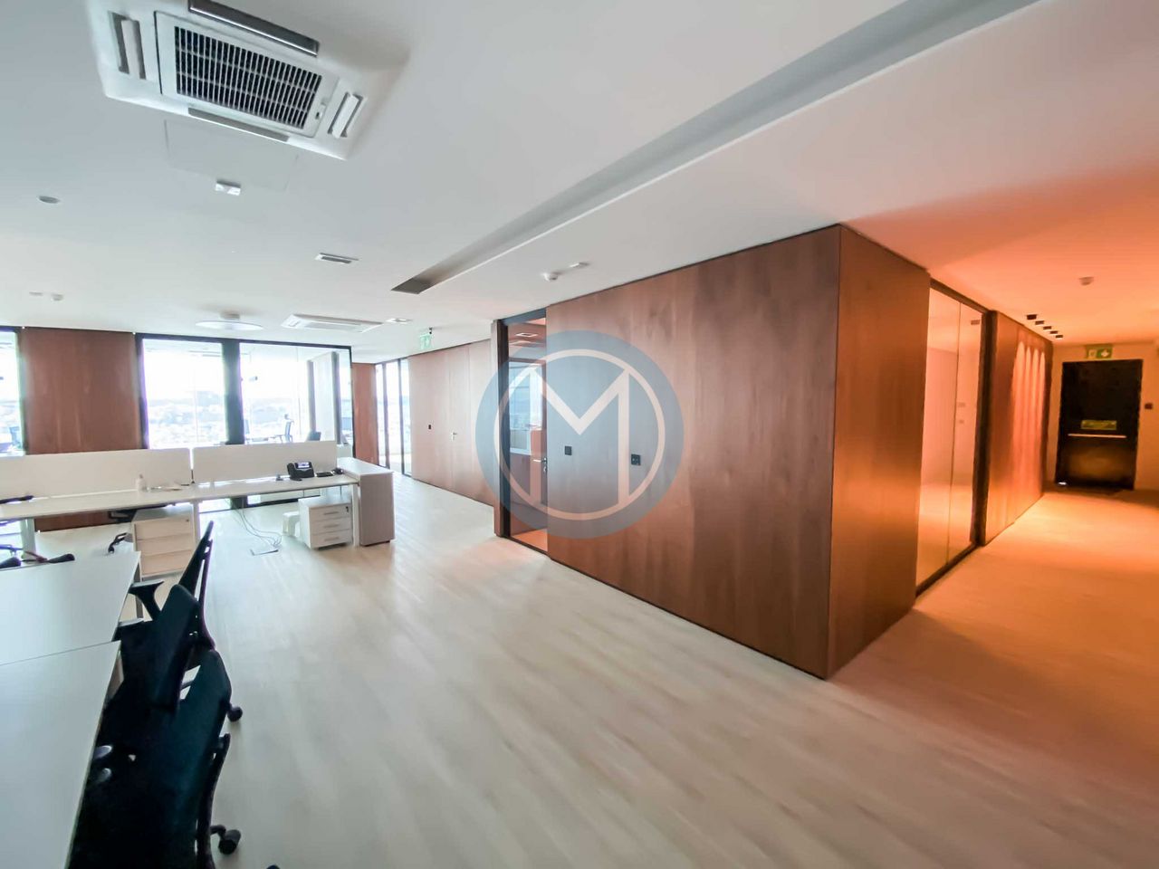 Bright 500 SQM Office To Let Bright 500 SQM Office To Let