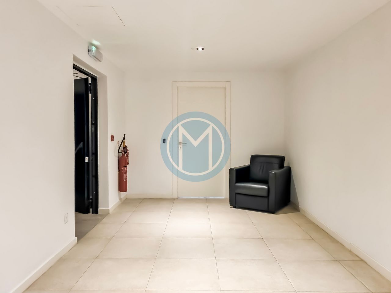 100 SQM Office To Let 100 SQM Office To Let