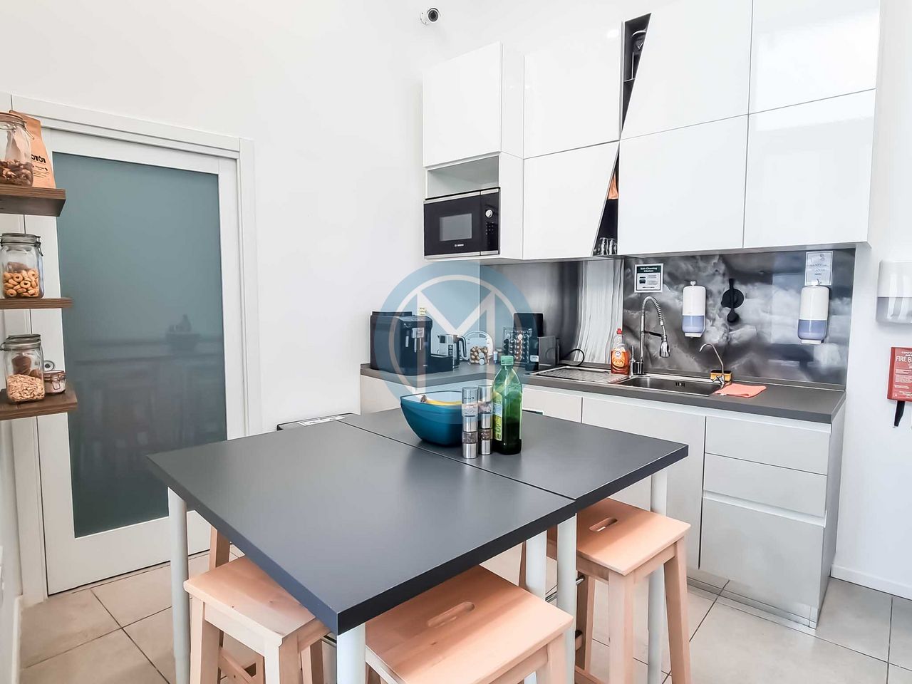 Seafront Office for Rent in Sliema (231m2) Seafront Office for Rent in Sliema (231m2)