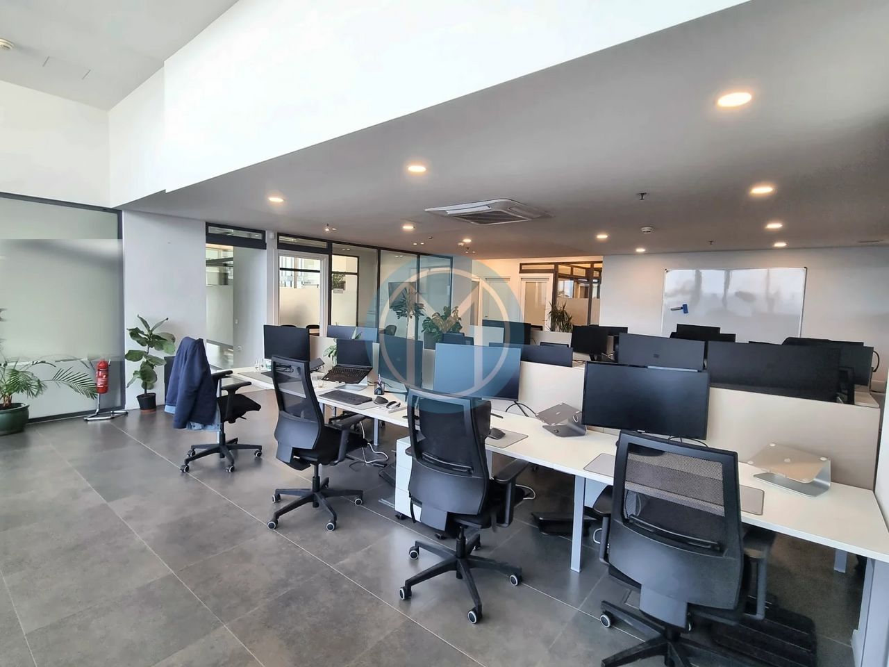 Seafront Office for Rent in Sliema (231m2) Seafront Office for Rent in Sliema (231m2)