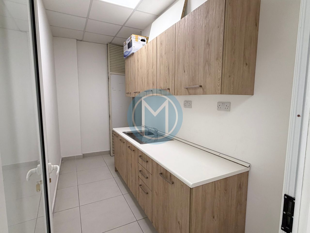 160 SQM Bright Office Space for Rent in Sliema 160 SQM Bright Office Space for Rent in Sliema