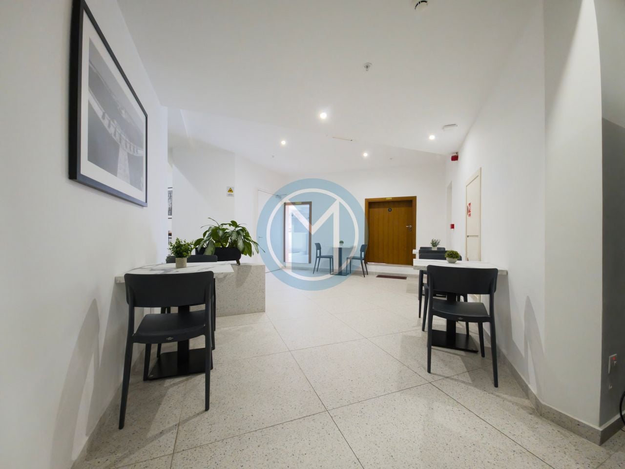 4-Person Serviced Office near Paceville 4-Person Serviced Office near Paceville