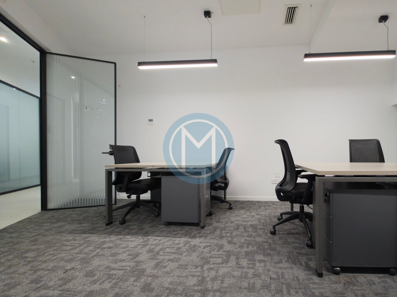 5-Desk Office Suite with Terrace near Mercury Towers 5-Desk Office Suite with Terrace near Mercury Towers