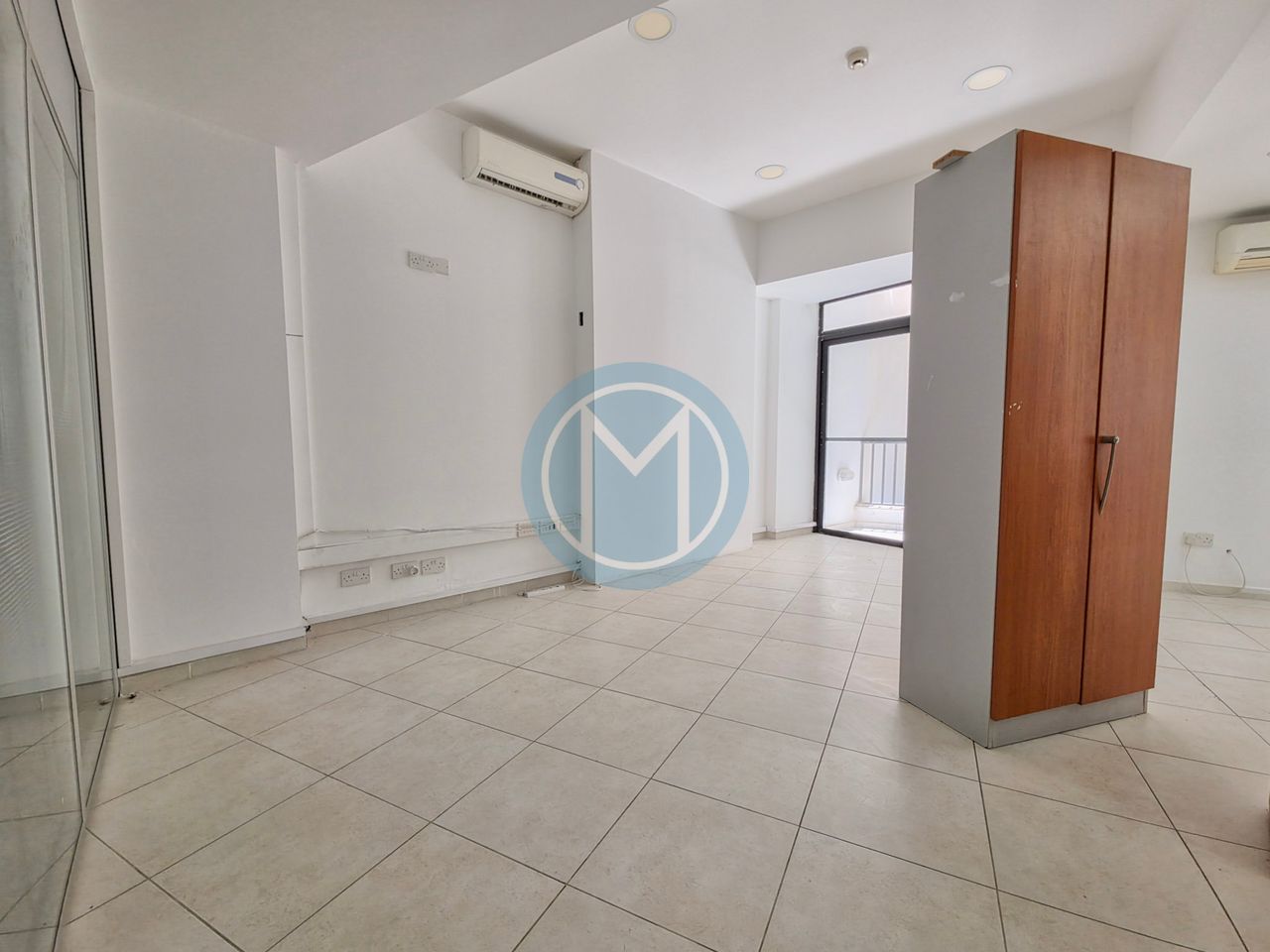 250 SQM Seafront Office in Sliema for Rent 250 SQM Seafront Office in Sliema for Rent