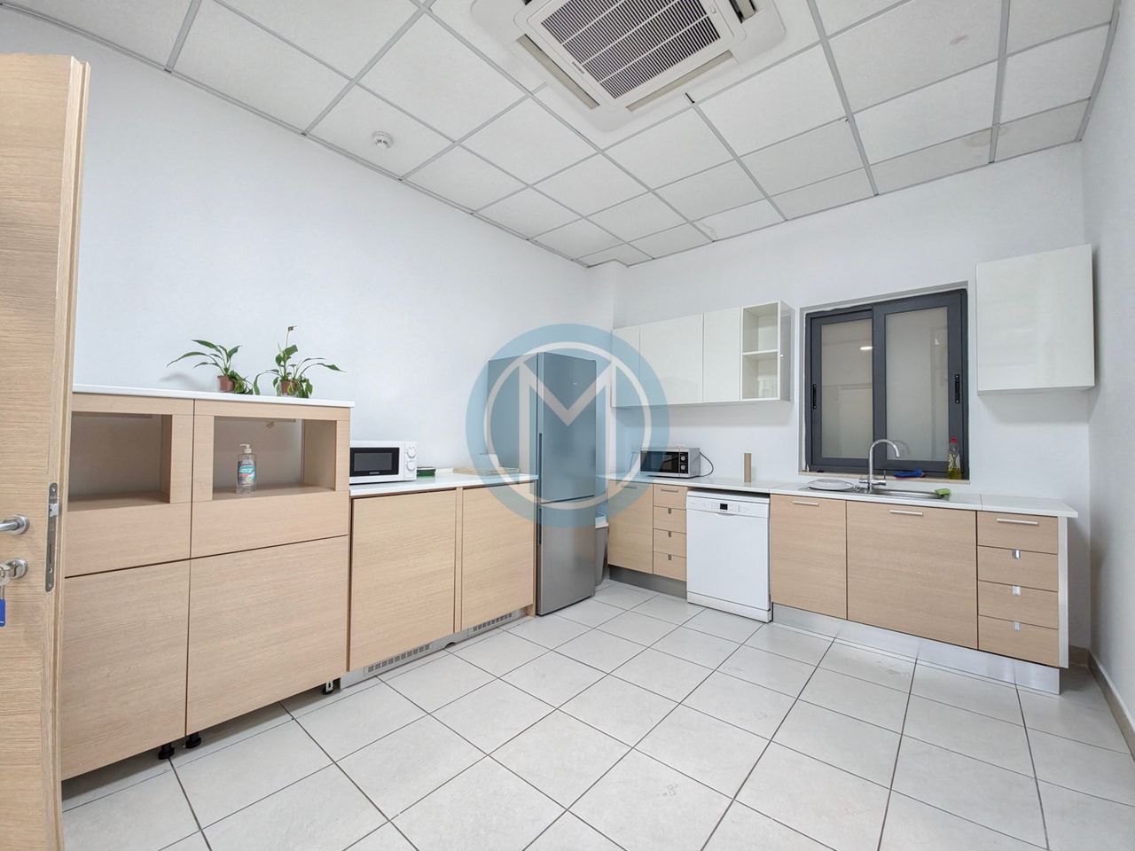 950 SQM Flexible Office Space for Rent in San Gwann 950 SQM Flexible Office Space for Rent in San Gwann